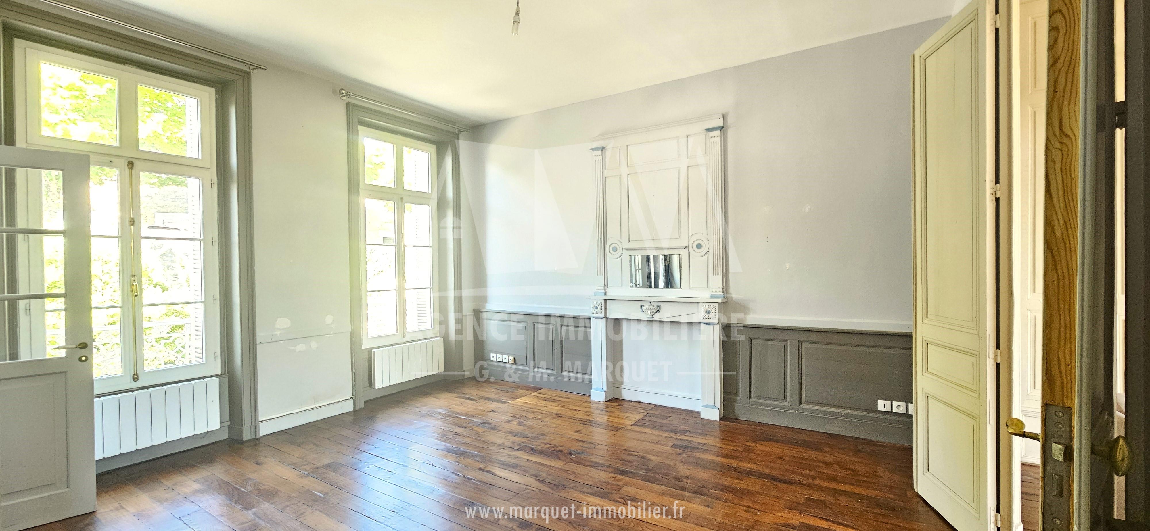 APPARTEMENT EN DUPLEX AVEC TERRASSE - ANGOULEME LE PLATEAU - QUARTIER THEATRE