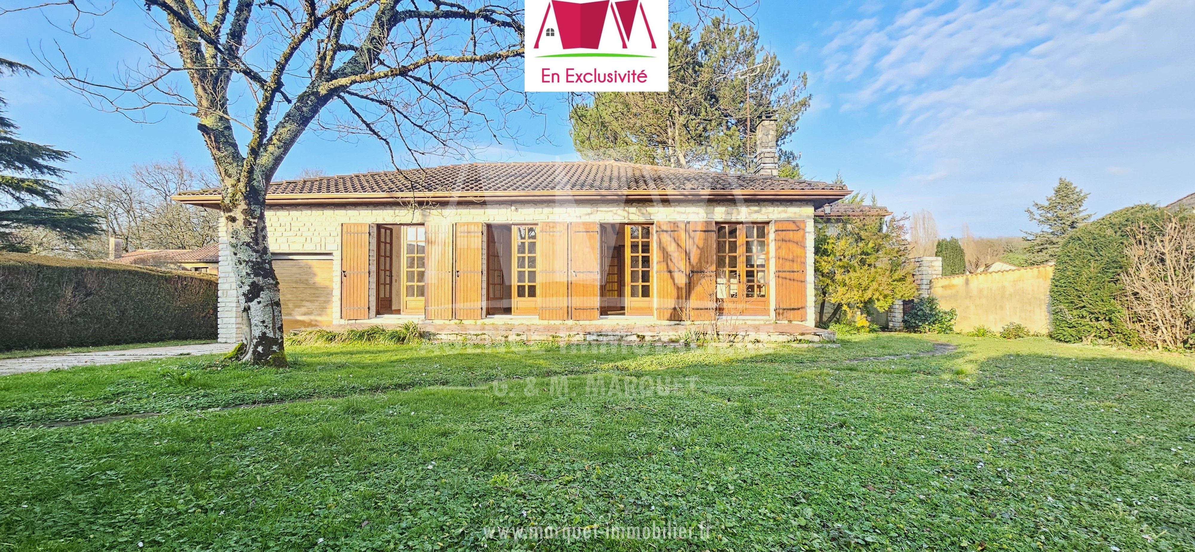 EXCLUSIVITÉ - PUYMOYEN - MAISON DE PLAIN-PIED DE 94 m² + GARAGE 26 m² indép , GARAGE, PISCINE, TERRAIN DE 1200 m²
